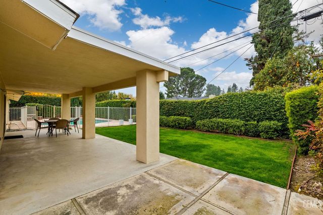 601 Vista Verde Way, Bakersfield, CA 93309