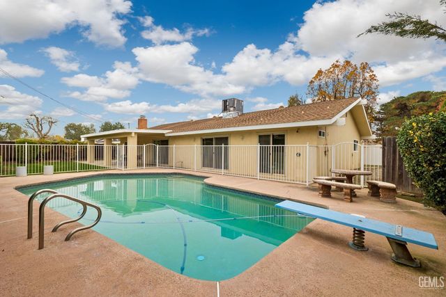 601 Vista Verde Way, Bakersfield, CA 93309