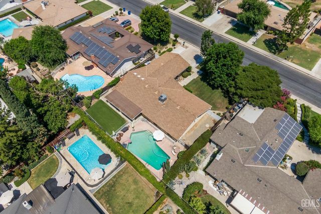 601 Vista Verde Way, Bakersfield, CA 93309