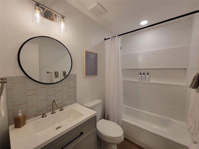 3251 VISHAAL DRIVE, Orlando, FL 32817