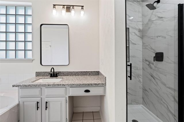 1602 Winston Homestead Drive, Richmond, TX 77406