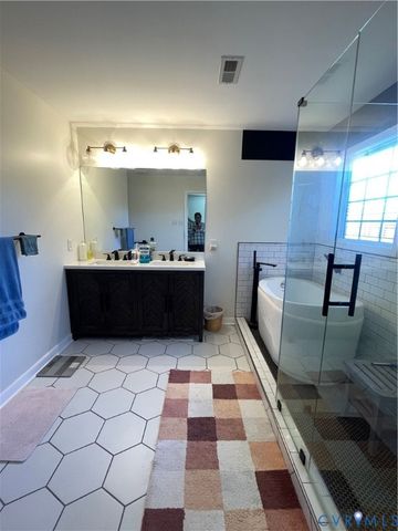 8304 Elizabeth Ann Dr, Hanover, VA 23111