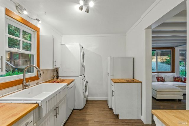 7395 Sir Francis Drake Blvd, Lagunitas, CA 94938