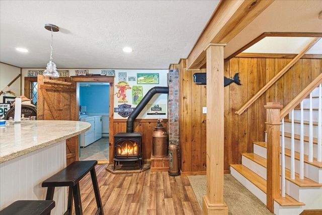 9 Woodridge Rd, Sandwich, MA 02537