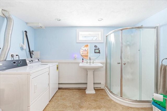 9 Woodridge Rd, Sandwich, MA 02537