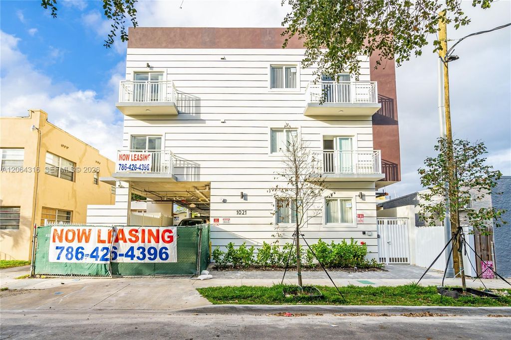 1021 NW 1st Street 301, Miami, FL 33128