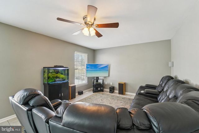 1005 GULLO RD, New Windsor, MD 21776