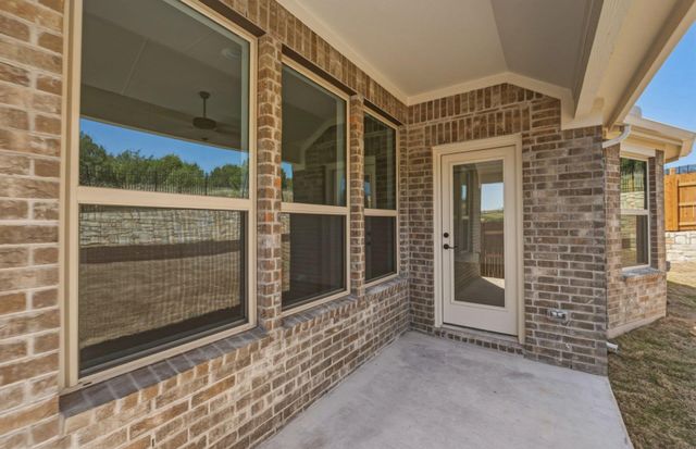 7009 Cliff Rose DR, Spicewood, TX 78669