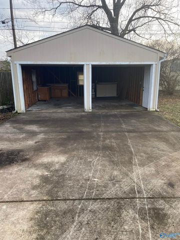 2020 NE Dellbrook Drive, Huntsville, AL 35811