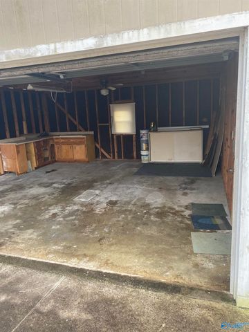 2020 NE Dellbrook Drive, Huntsville, AL 35811