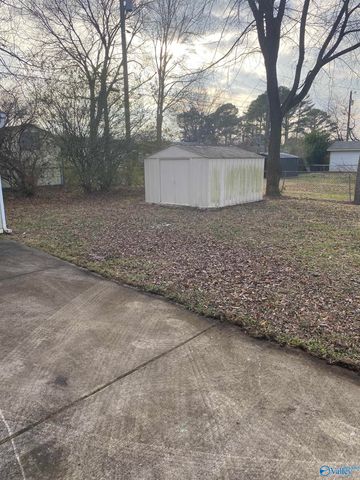 2020 NE Dellbrook Drive, Huntsville, AL 35811