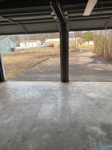 2020 NE Dellbrook Drive, Huntsville, AL 35811