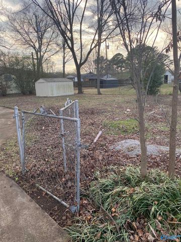 2020 NE Dellbrook Drive, Huntsville, AL 35811