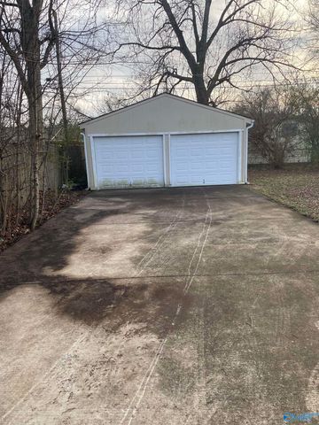 2020 NE Dellbrook Drive, Huntsville, AL 35811