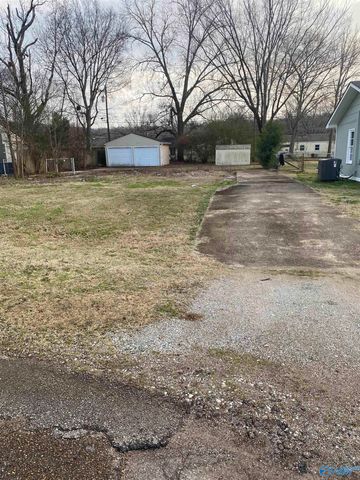 2020 NE Dellbrook Drive, Huntsville, AL 35811