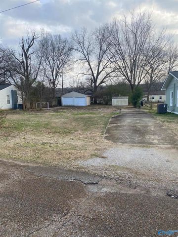 2020 NE Dellbrook Drive, Huntsville, AL 35811