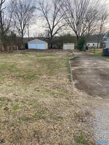 2020 NE Dellbrook Drive, Huntsville, AL 35811