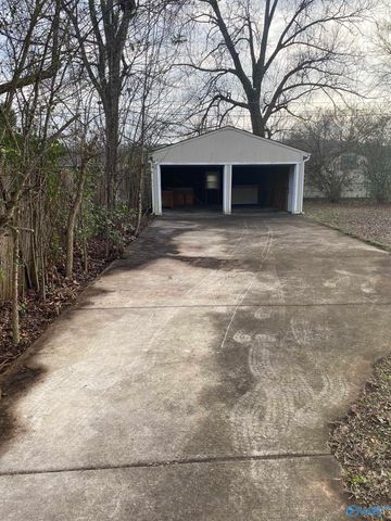 2020 NE Dellbrook Drive, Huntsville, AL 35811