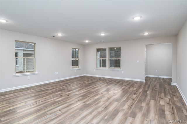 388 Kohn Drive, Millbrook, AL 36054