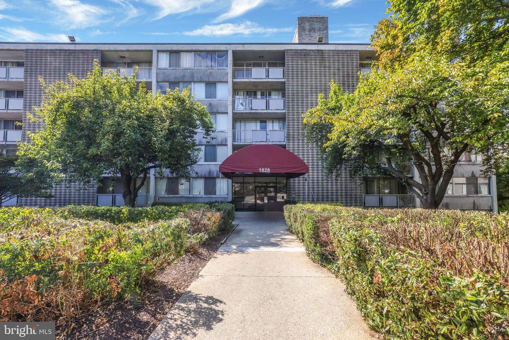 1828 METZEROTT #202, Hyattsville, MD 20783