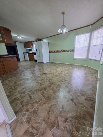 1044 Rabbit Trail, Gastonia, NC 28052