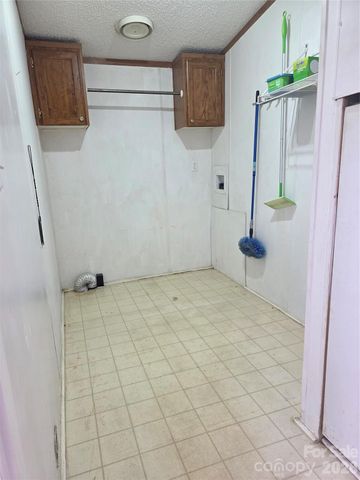 1044 Rabbit Trail, Gastonia, NC 28052