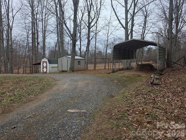 1044 Rabbit Trail, Gastonia, NC 28052