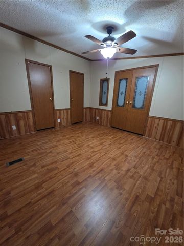 1044 Rabbit Trail, Gastonia, NC 28052