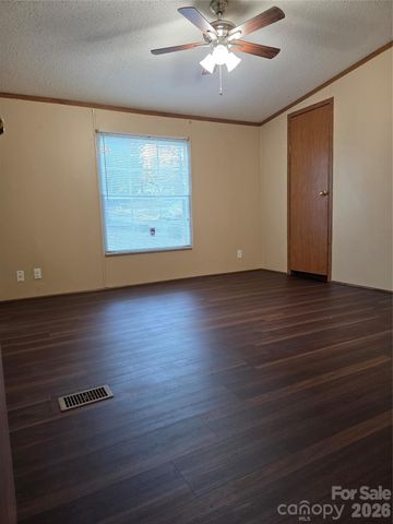 1044 Rabbit Trail, Gastonia, NC 28052