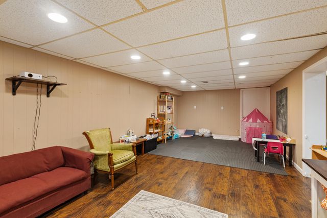 2130 Kalarama Avenue, Portage City, MI 49024