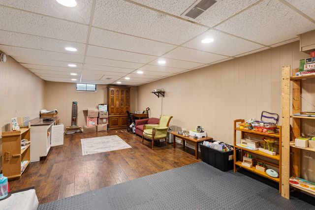2130 Kalarama Avenue, Portage City, MI 49024