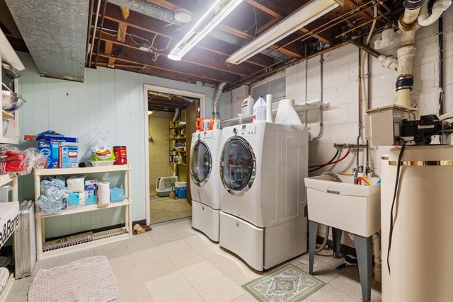 2130 Kalarama Avenue, Portage City, MI 49024