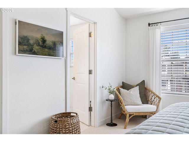 16788 Sw ROMEO Ter, Portland, OR 97224