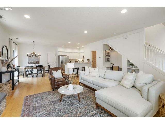16788 Sw ROMEO Ter, Portland, OR 97224