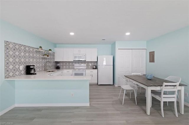 27870-27872 Vermont ST, Bonita Springs, FL 34135