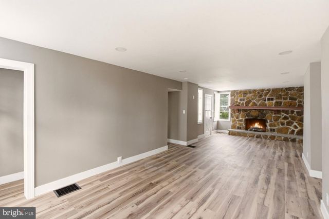 318 S MAIN ST, Elmer, NJ 08318