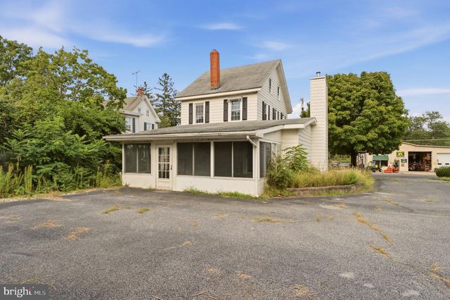 318 S MAIN ST, Elmer, NJ 08318