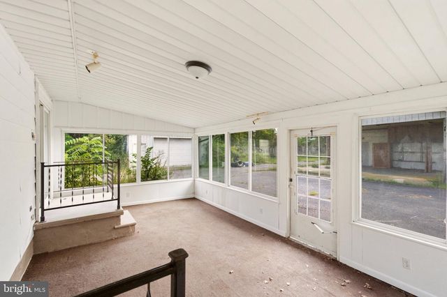 318 S MAIN ST, Elmer, NJ 08318