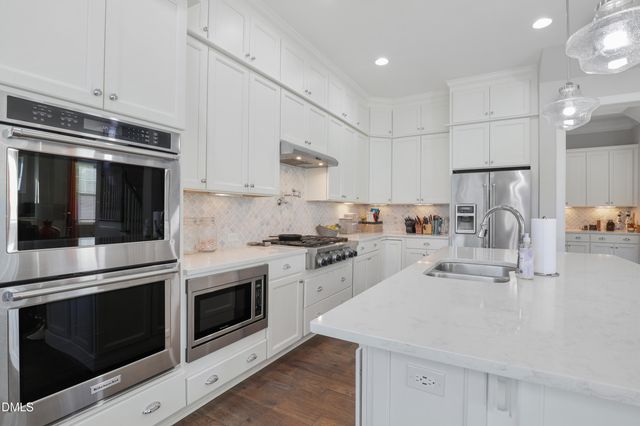 4608 Sunset Fairways Drive, Apex, NC 27539