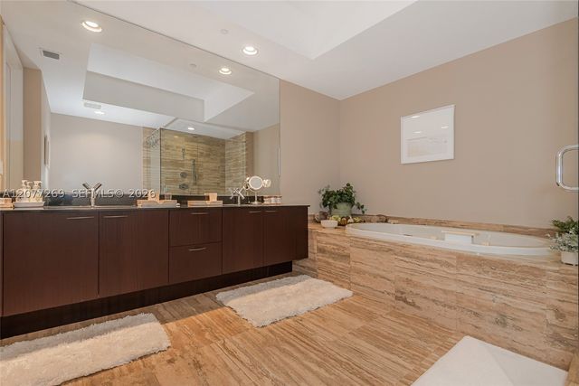 16001 Collins Ave 2903, Sunny Isles Beach, FL 33160