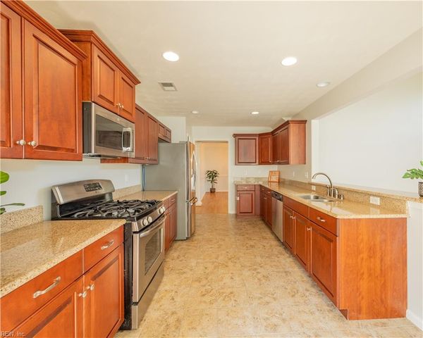 5505 Conservatory AVE, Virginia Beach, VA 23455