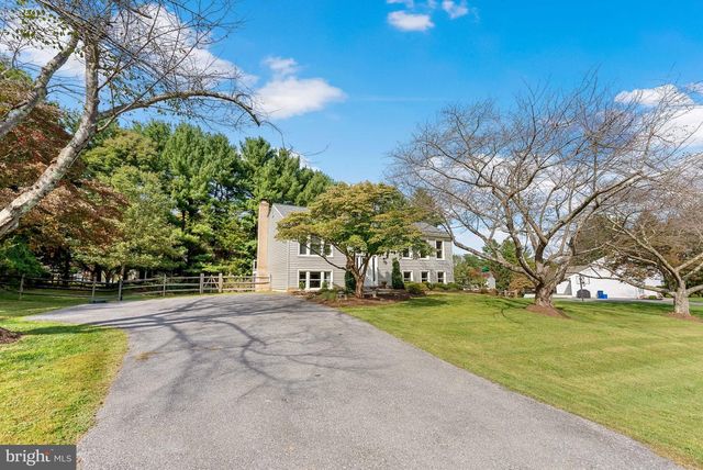 12205 HORSE CENTER RD, North Potomac, MD 20878
