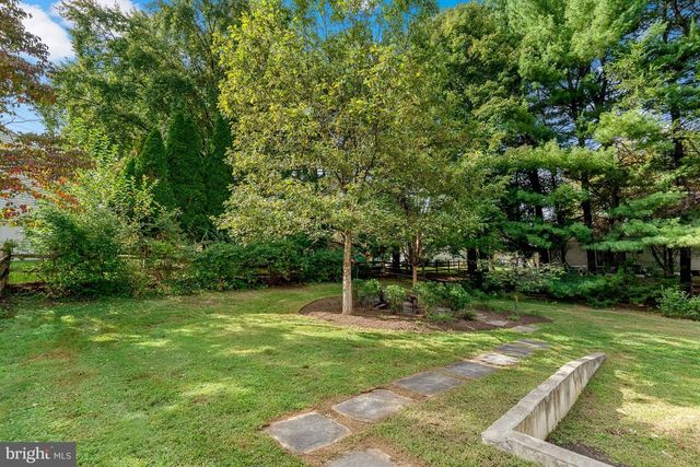 12205 HORSE CENTER RD, North Potomac, MD 20878