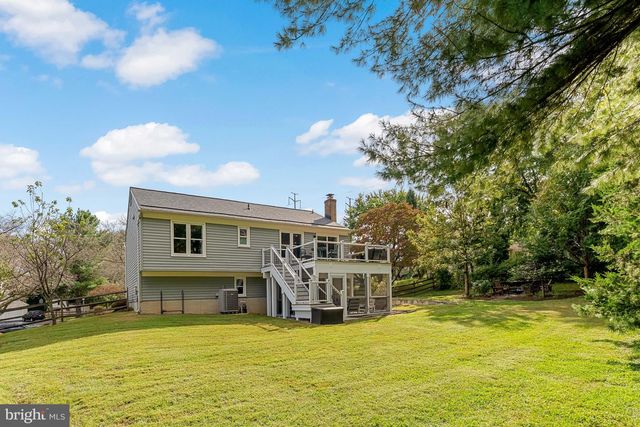 12205 HORSE CENTER RD, North Potomac, MD 20878