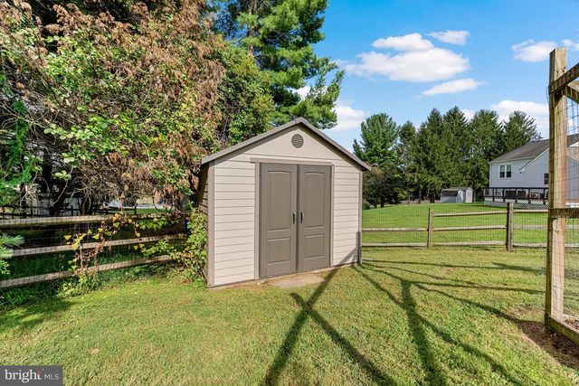 12205 HORSE CENTER RD, North Potomac, MD 20878