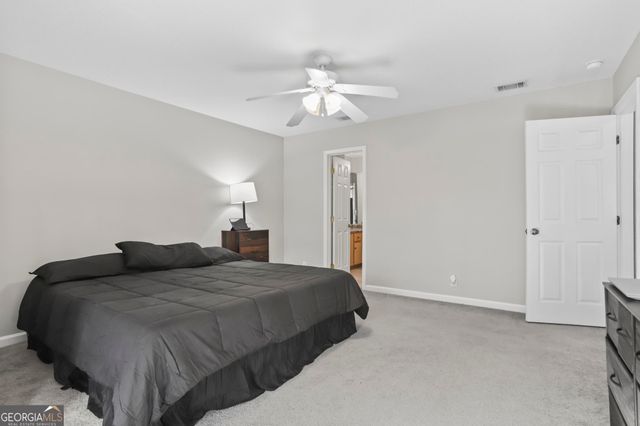 135 Lake Victoria Drive, Kingsland, GA 31548