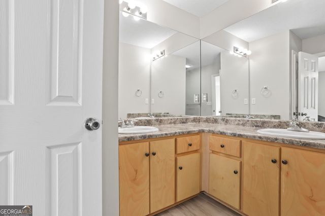 135 Lake Victoria Drive, Kingsland, GA 31548