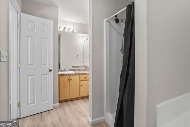 135 Lake Victoria Drive, Kingsland, GA 31548