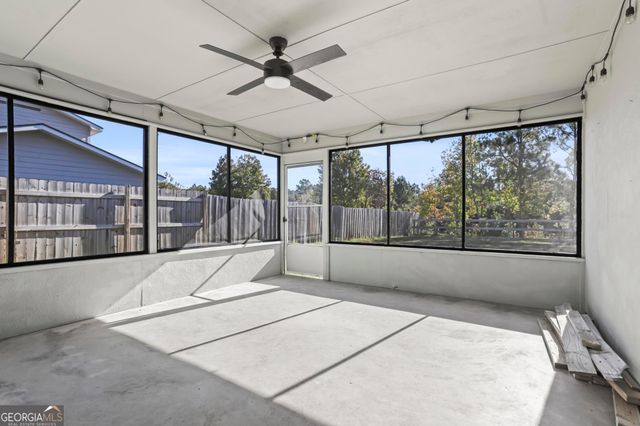 135 Lake Victoria Drive, Kingsland, GA 31548