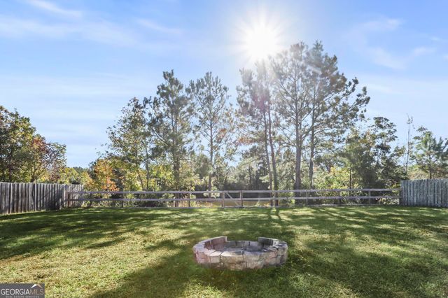 135 Lake Victoria Drive, Kingsland, GA 31548